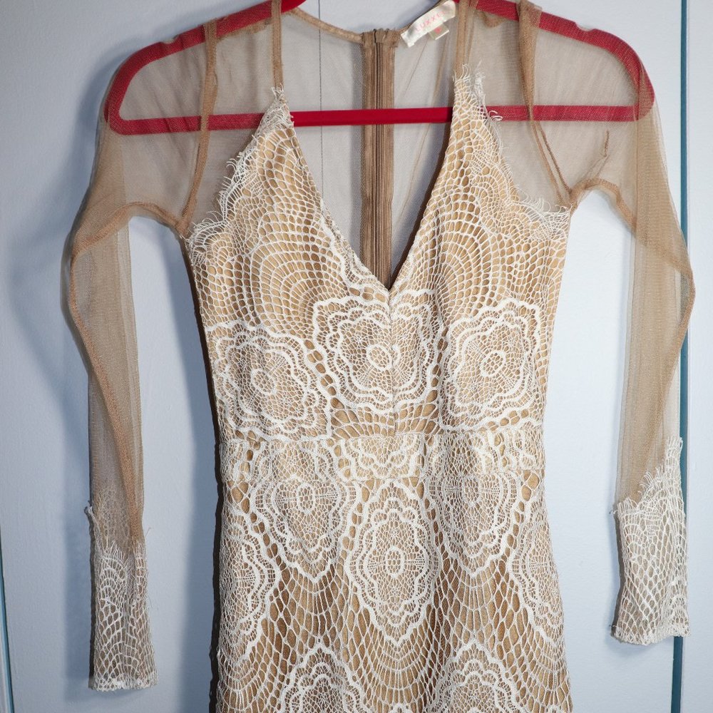 Luxxel Lace Dress in Nude & White